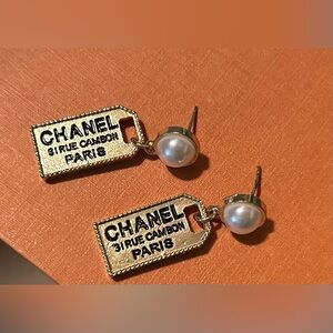 ✨ Vintage Fashion Gold Tag Earrings with Pearls ✨